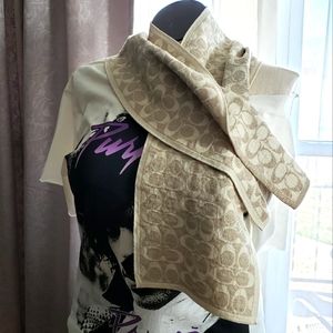 Coach scarf